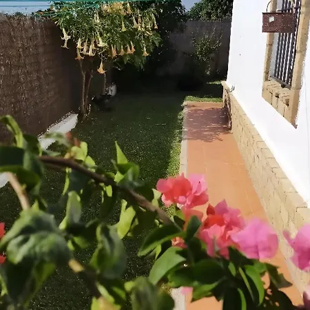 Chalet Con Piscina Privada Para Familias En Conil, Cerca De Playas Y Atracciones - Es-180-283 *